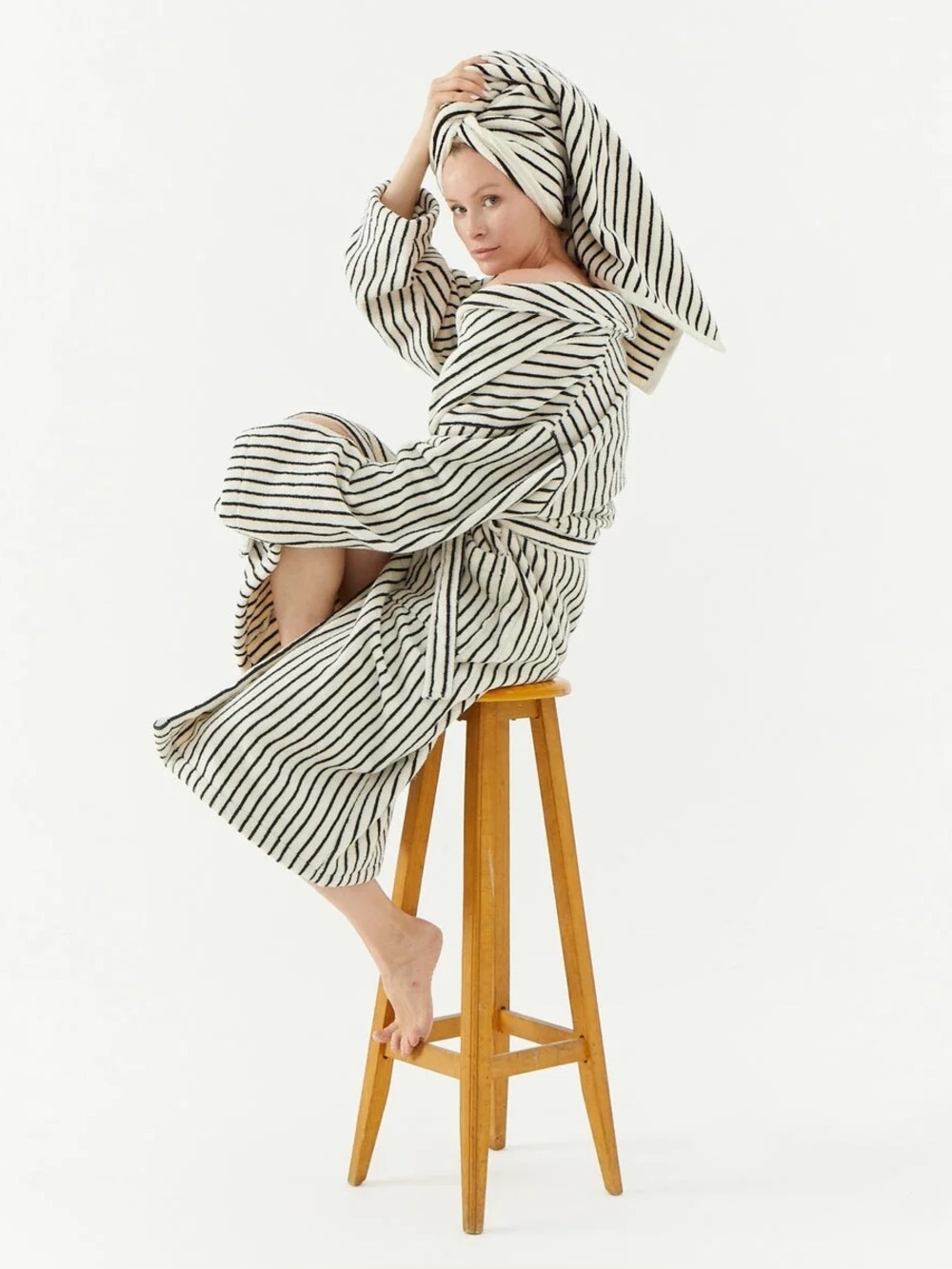 New NWT The Loomia Melika Unisex Striped Robe Turkish Cotton Spa M/L giftable